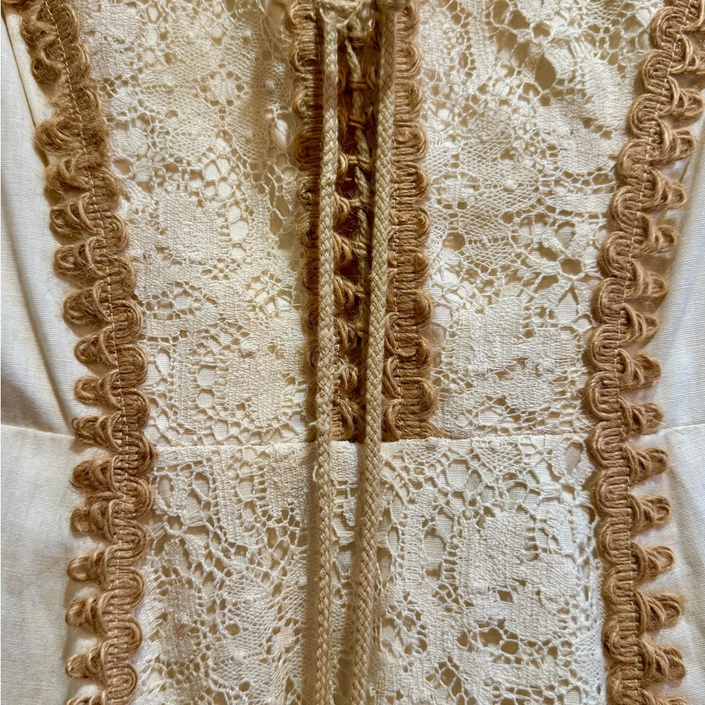 Vintage 1970s Gunne Sax Maxi Dress Size 7 Lace Ruffle Rare w/ Original 70s Photo - Picture 4 of 14